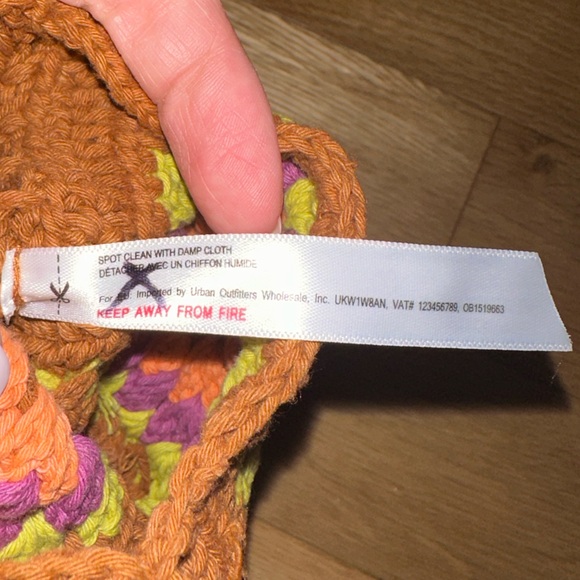 Urban Outfitters Granny Crochet Shoulder Bag NEW - Picture 8 of 9